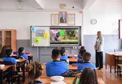 KARNE GÜNÜ VE SAATİ 2026: MEB 2026 Karne Günü Ne Zaman? İşte Okulların Kapanış Tarihi ve Karne Dağıtım Saatleri