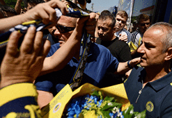 Fenerbahçe’ye Düzce’de coşkulu karşılama!