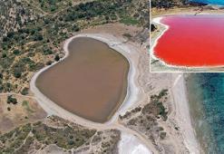 Çanakkale'nin ünlü pembe gölü rengini kaybetti! Nedeni belli oldu