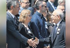 İlk karşılaşma ilk tokalaşma!