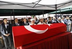 Şehit Piyade Astsubay Kıdemli Başçavuş Şahin'in cenazesi Mersin'de defnedildi