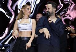 Derya Uluğ Tarsus'ta konser verdi: Sahnede evlilik teklifi