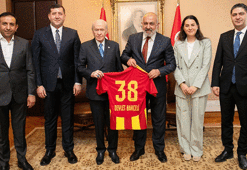 Kayserispor yönetimi, MHP Lideri Bahçeli’yi ziyaret etti