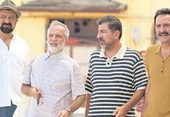 Çakallar uluslararası güldürecek