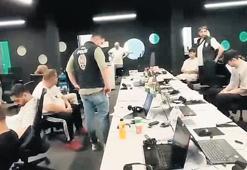 Yapay zekâyla dolandırdılar
