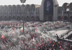 İran'ın eski lideri Hamaney için Tahran'da cenaze namazı kılındı