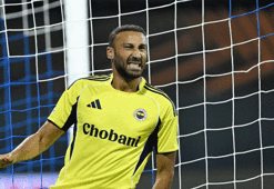 Cenk Tosun'a 1. Lig'den iki talip!