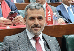 Afyonkarahisar'da belediye başkanına bıçaklı saldırı! Oğlu yaralandı