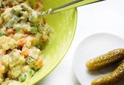 Patates salatasına turşu suyu dokunuşu! 15 dakika dinlendirince bambaşka oluyor