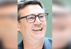 Andy Burnham başbakanlığa doğru