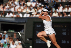 Wimbledon tek kadınlarda şampiyon Linda Noskova