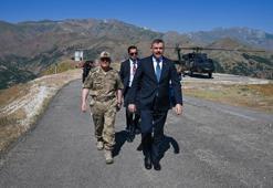 İçişleri Bakanı Çiftçi, Hakkari'de üs bölgesini ziyaret etti
