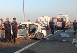 Otomobil ile minibüs çarpıştı: 3 kişi hayatını kaybetti, 7 kişi yaralandı
