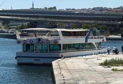 Haliç'te tekne kazası: Gemi personeli aranıyor