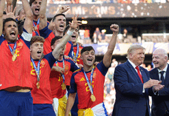 Dünya Kupası finalinde Donald Trump'tan çok konuşulacak hareket! FIFA Başkanı Infantino engel olamadı