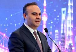 Bakan Kacır, 6. Ulusal Arktik Bilimsel Araştırma Seferi ekibini ziyaret etti