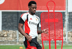 Jhon Duran'ın Benfica kariyeri şovla başladı! 2 dakikada 2 gole katkı
