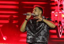 Çorum'da Sefo rüzgarı! Binlerce hayran konserde coştu