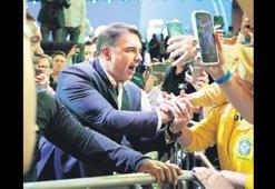 Babası hapiste oğlu ise başkan adayı oldu
