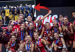 Provayı Brezilya'ya yaptılar, kupayı Türkiye kazandı! Filenin Sultanları'na büyük ayıp