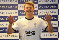 Beşiktaş'ın yeni kalecisi Nübel'e övgü: Taraftarların gözdesi olmaya çok uygun