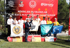 Kütahya'da Açık Hava Puta Türkiye Şampiyonası'nda madalyalar dağıtıldı