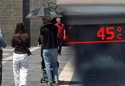 Bir kent alev alev! Termometreler 45 dereceyi gösterdi