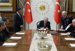 Son dakika... YAŞ kararları açıklandı! 25 general ve amiral terfi etti, Hava Kuvvetleri Komutanı değişti