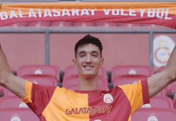 Galatasaray'dan yılın transferi! Efe Mandıracı ile 2 yıllık sözleşme imzalandı