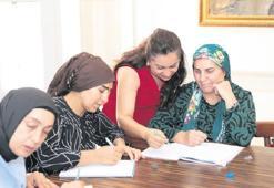 Kadınların okuma azmi örnek oldu