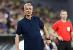 Fenerbahçe’de İsmail Kartal'dan mesaj: Tribünleri dolduran taraftarlarımızı mutlu edelim