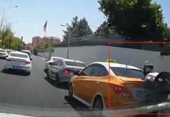 Bir anlık dikkatsizliğin bedeli ağır oldu! Ticari taksi...
