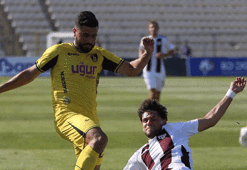 Bandırmaspor, İstanbulspor'u 3 golle geçti! Sezona galibiyetle başladı