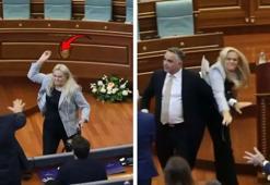 Mecliste başbakana yumurtalı protesto! Kosova'yı ayağa kaldıran görüntü
