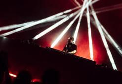 İstanbul’da Tiësto rüzgarı! Ünlü DJ’den nefes kesen performans