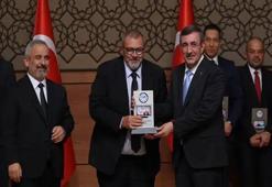 Yılın Gazete Genel Yayın Yönetmeni Ödülü Özay Şendir'e