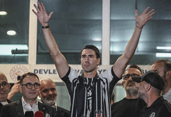 Beşiktaş'ın yeni transferi Dusan Vlahovic İstanbul'a geldi! Türkçe mesaj: Şampiyon olmak istiyoruz