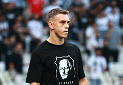 Trossard Beşiktaş formasıyla ilk kez sahne aldı! Dusan Vlahovic tribünden maçı izledi