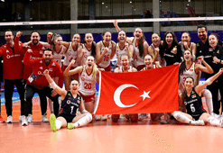 17 Yaş Altı Kız Milli Takımımız, Dünya Şampiyonası'nda finalde!