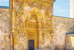 Divriği Ulu Camii ve Darüşşifa Kompleksi