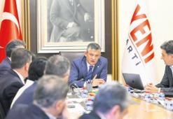 ‘YENi’ üyeler 300 bini geçti