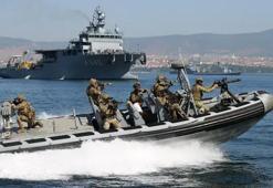 SAT ve SAS komandoları TEKNOFEST Mavi Vatan'da gösteri gerçekleştirdi