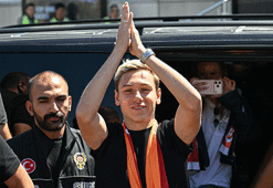 Galatasaray transferi resmen açıkladı! Aleksei Batrakov İstanbul'a geldi