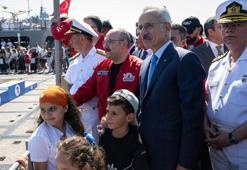 Bakan Uraoğlu, TEKNOFEST Mavi Vatan'ı ziyaret etti