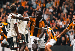 Premier Lig'de Hull City'den görkemli başlangıç! Manchester United'ı devirdi