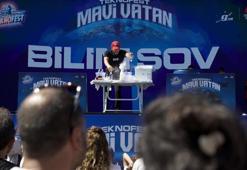 TEKNOFEST Mavi Vatan'ın son gününde çocuklar eğlenceli deneylerle bilimi keşfetti