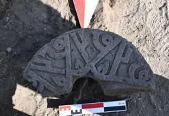 Asırlar öncesine ait! Ani’de “Hz. Muhammed” isminin yer aldığı Selçuklu taşı bulundu