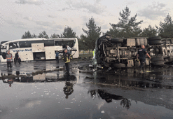 Kayseri'de yolcu otobüsü ile akaryakıt tankeri çarpıştı