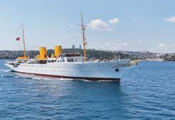 Atatürk’ün Mirası TCG Savarona İstanbul Boğazı'nda