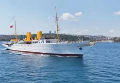 TCG Savarona gemisi İstanbul Boğazı'ndan geçti